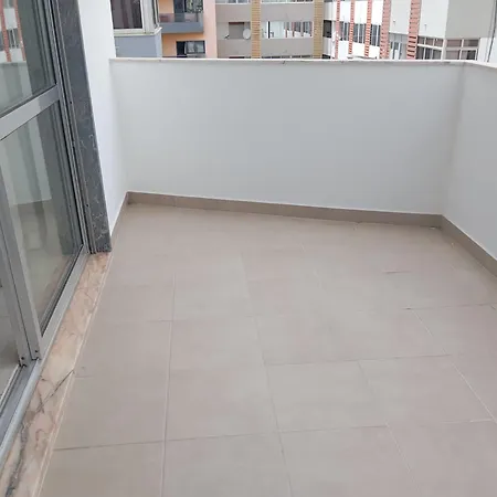 Apartman T1 *